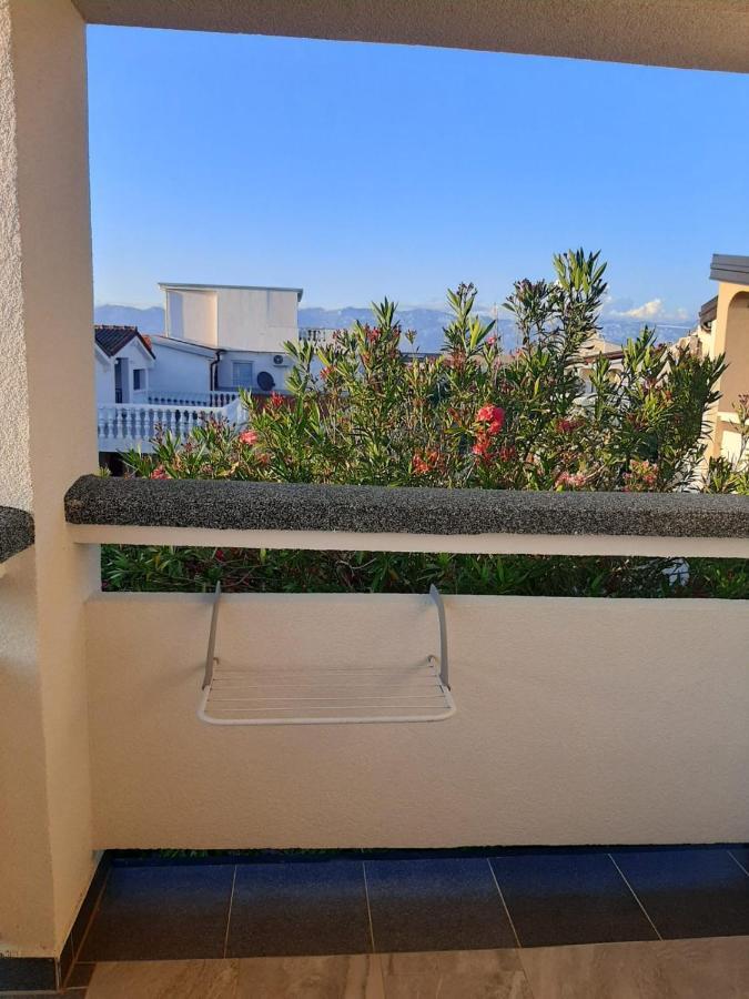 H&F Apartmani Vir Bagian luar foto