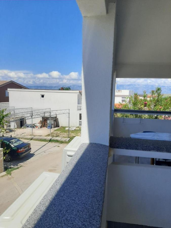 H&F Apartmani Vir Bagian luar foto