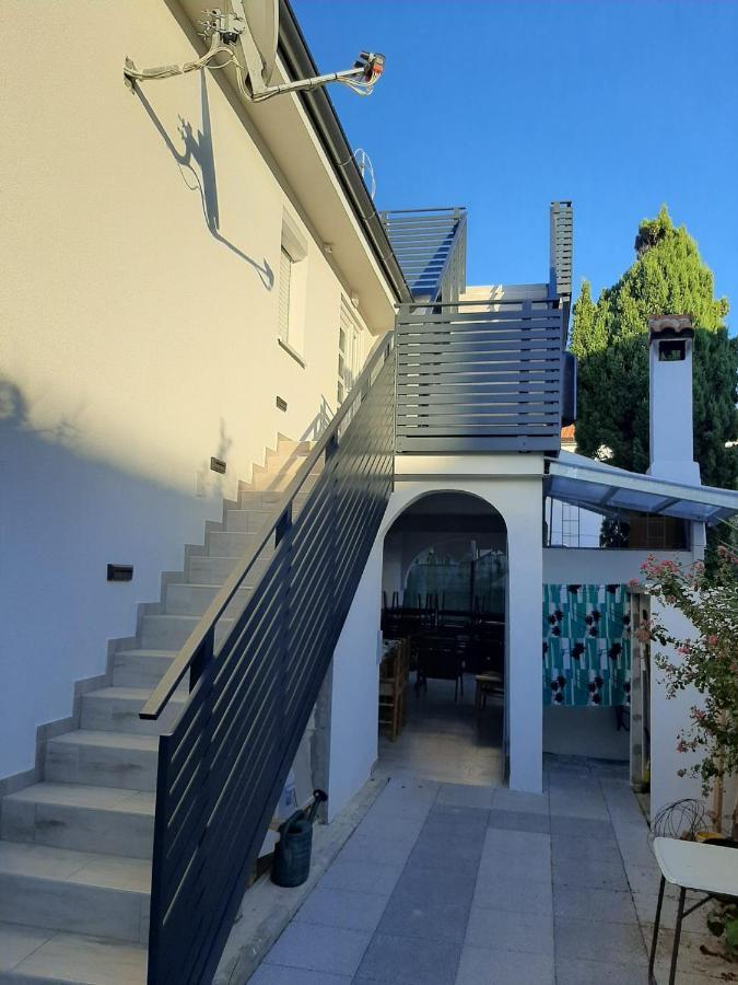 H&F Apartmani Vir Bagian luar foto